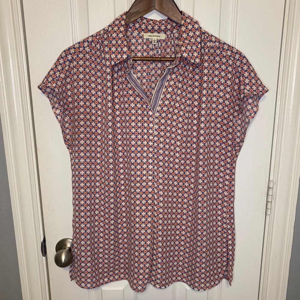 Max Studio Women Red Navy Geometric Floral Print Cap Sleeve V-Neck Blouse Large